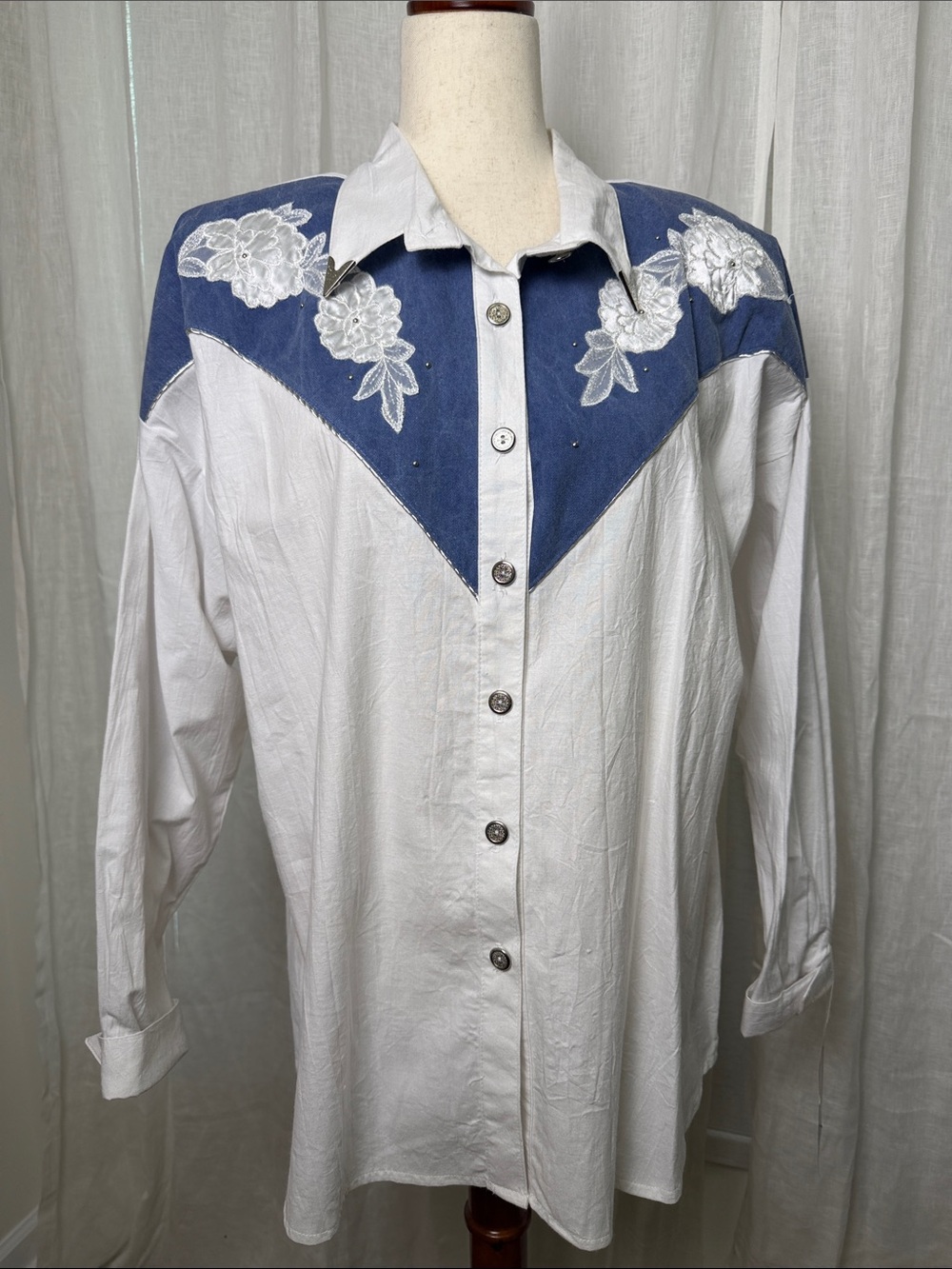 Vintage Lilia Smitty White Button-Down Shirt with Blue Western Yoke